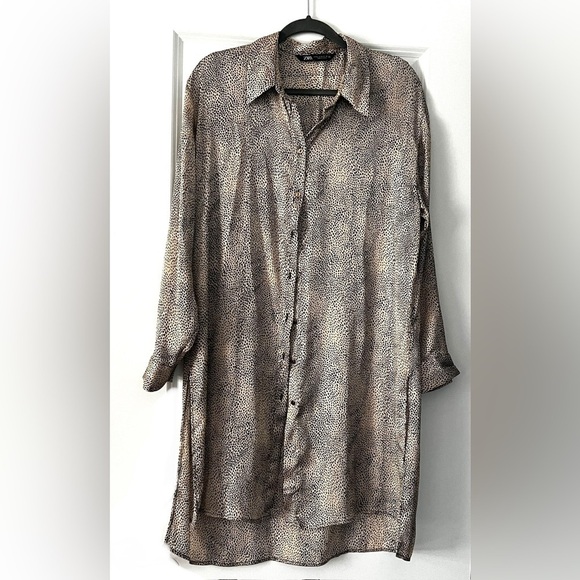 ZARA Satin Leopard Blouse - Picture 3 of 14